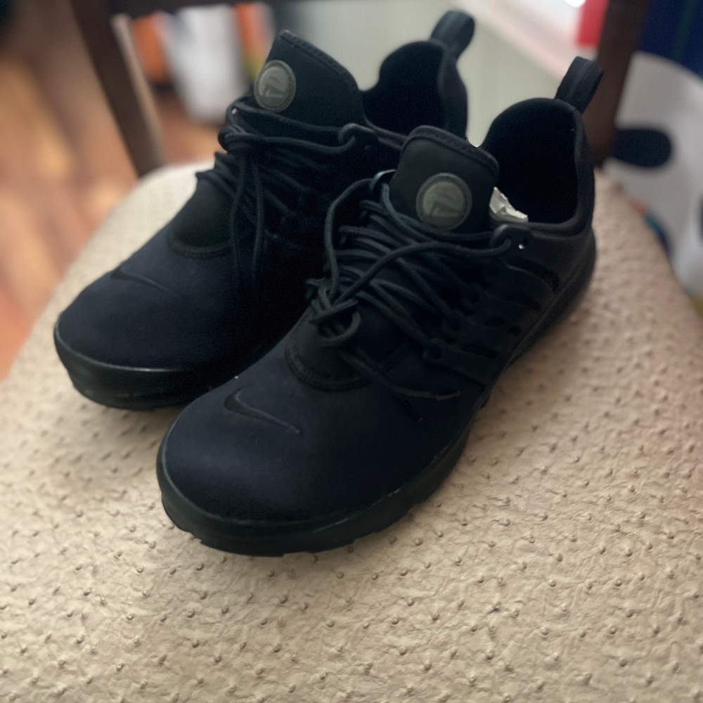 Brand New Nike Woman’s Prestos